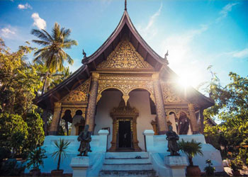 ทัวร์หลวงพระบาง พระธาตุภูสี 12900 บาท จาก กทม. เครื่องบิน