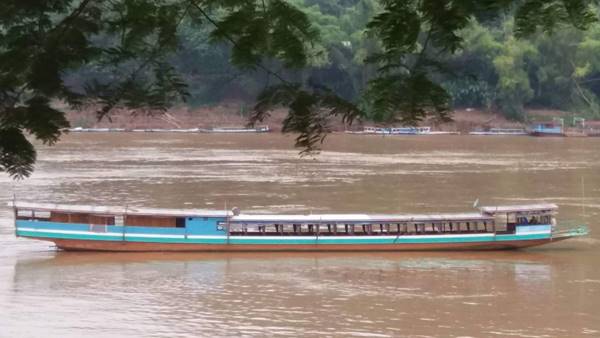 เรือใหญ่หลวงพระบาง